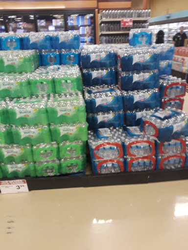 Supermarket «Giant Eagle Supermarket», reviews and photos, 870 N Court St, Medina, OH 44256, USA