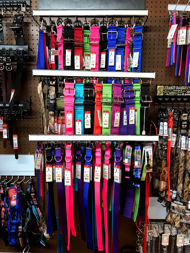 Animal Feed Store «Mid-County Farm & Feed Supply», reviews and photos, 128 S Twin City Hwy, Nederland, TX 77627, USA