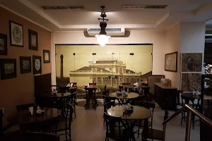 Restaurante Largo da Palmeira image