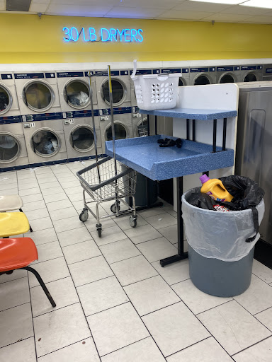 Laundromat «The Wash House», reviews and photos, 2048 Victory Blvd, Portsmouth, VA 23702, USA