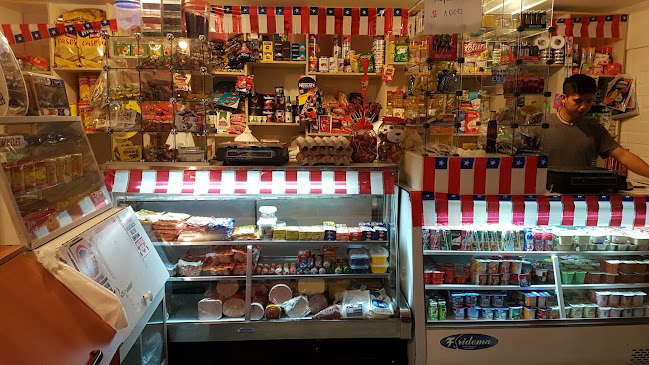 Opiniones de Minimarket Centenos: Pago ctas - giros - variedad productos y servicios. en Cerro Navia - Supermercado