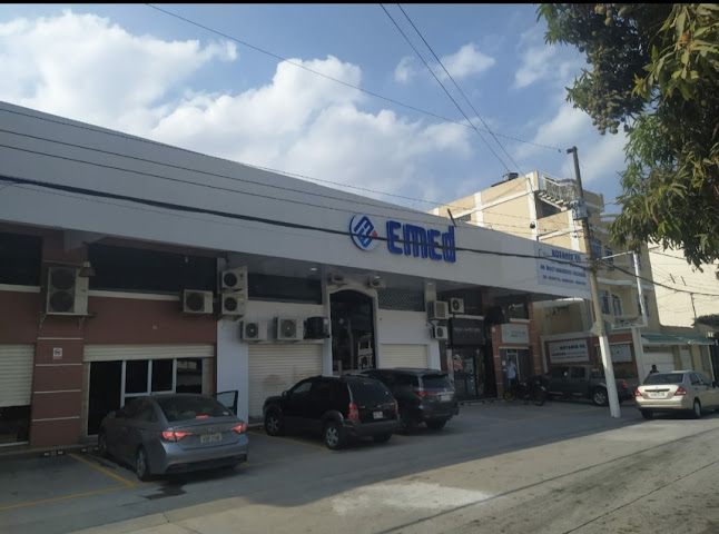 Opiniones de Centro Médico EMED Excelmed en Guayaquil - Médico