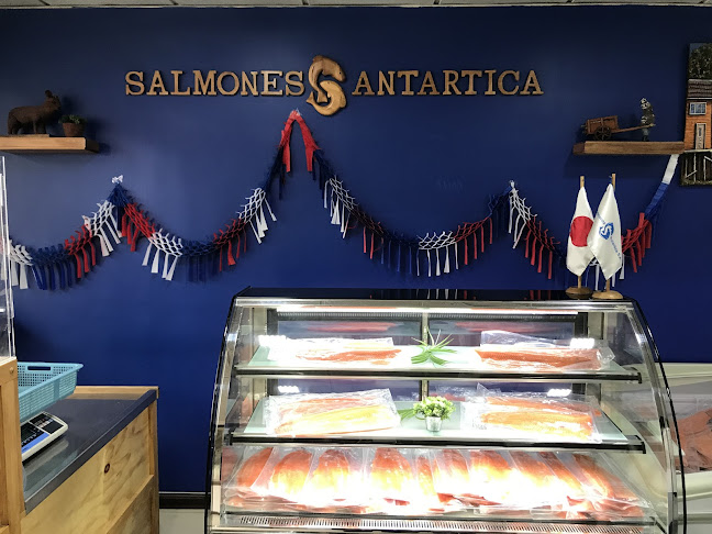 Opiniones de La Tiendita - Salmones Antartica en Castro - Tienda de ultramarinos