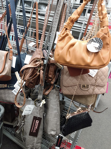 Clothing Store «Burlington Coat Factory», reviews and photos, 1 Padanaram Rd, Danbury, CT 06811, USA