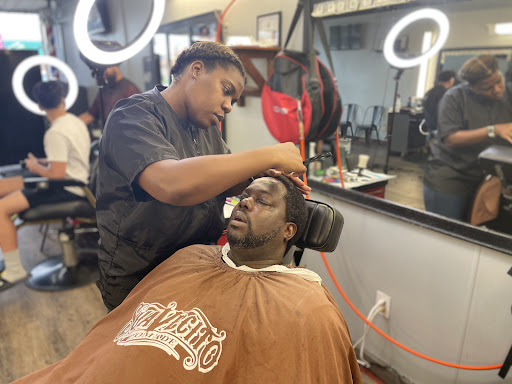 Barber Shop «Texas Finest Barbershop», reviews and photos, 235 E Ovilla Rd, Red Oak, TX 75154, USA