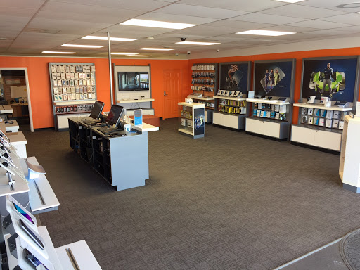 Cell Phone Store «AT&T Authorized Retailer», reviews and photos, 925 Co Rd E East #170, Vadnais Heights, MN 55127, USA