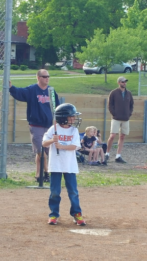 Recreation Center «North Dale Recreation Center», reviews and photos, 1414 St Albans St N, St Paul, MN 55117, USA