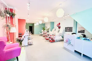 Endorphine Nails and Beauty Bar Haarlem image