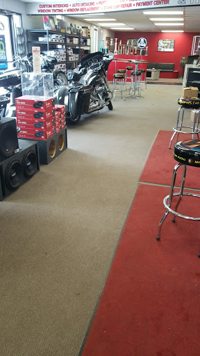 Car Stereo Store «WOW Electronics», reviews and photos, 21165 Gratiot Ave, Eastpointe, MI 48021, USA
