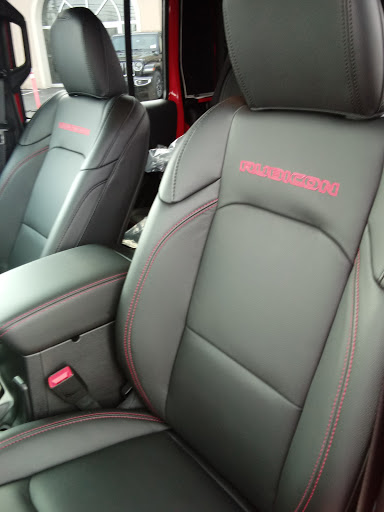 Car Dealer «Falls Chrysler Jeep Dodge», reviews and photos, 4100 State Rd, Cuyahoga Falls, OH 44223, USA