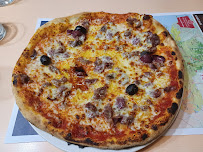 Plats et boissons du Pizzeria La Pizz's Du Clos à Asson - n°3