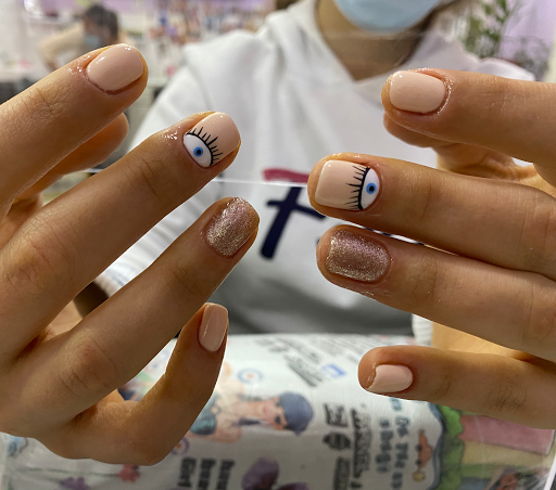 Lisa's Nails & Beauty