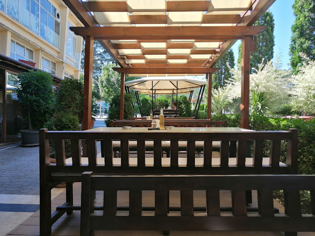 Comentarii opinii despre Младост