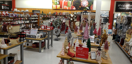 Department Store «T.J. Maxx», reviews and photos, 2335 S Hwy 27, Clermont, FL 34711, USA