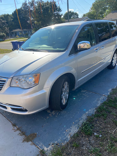 Car Dealer «East Lake Truck & Car Sales», reviews and photos, 4548 Mile Stretch Dr, Holiday, FL 34690, USA