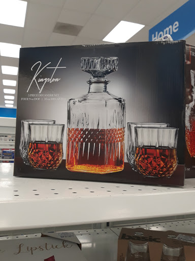 Clothing Store «Ross Dress for Less», reviews and photos, 484 Randall Rd, South Elgin, IL 60177, USA