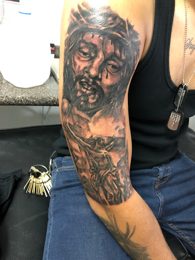 Tattoo Shop «K & M Tattooing», reviews and photos, 750 Centre St, Brockton, MA 02302, USA