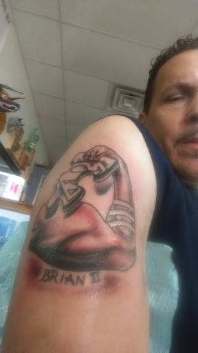 Explore tattoo ideas for aunt and niece, creative tattoo ideas in Chicago Heights, available at State Line Tattoo Company