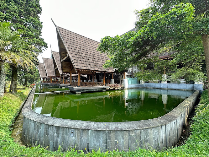 Sindang Reret Hotel & Restaurant Cikole Lembang