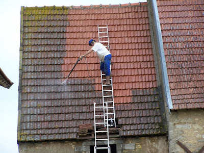 Couvreur Zingueur Demoussage ravalement gouttières chambray les tours à Chambray-lès-Tours