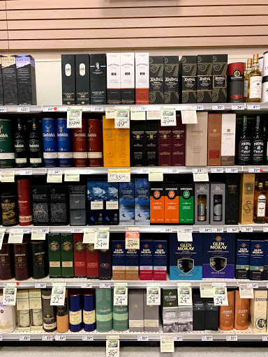 Liquor Store «Prestige Wine & Spirits», reviews and photos, 3410 Amelia Dr, Orchard Park, NY 14127, USA