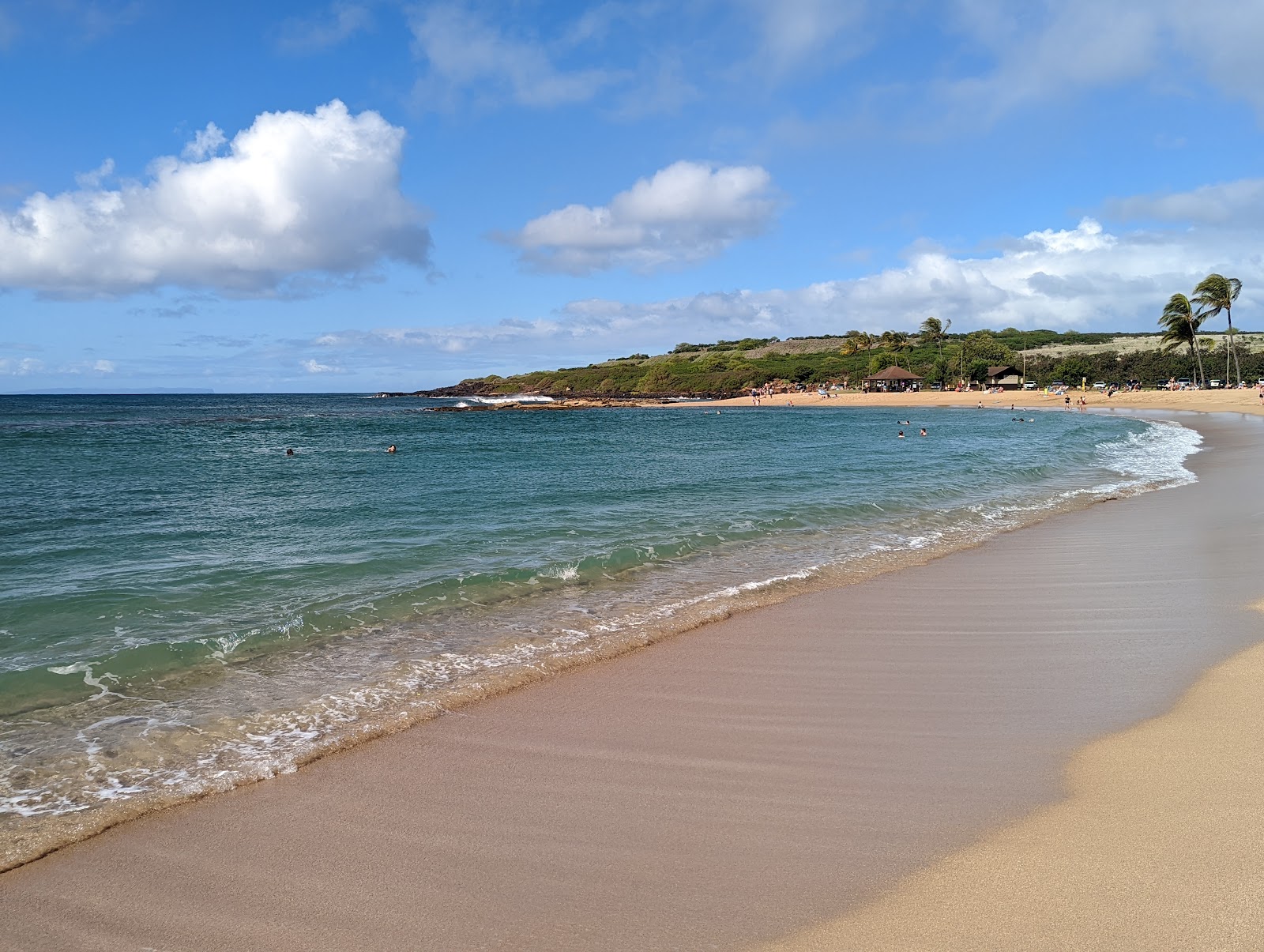 Foto von Salt Pond Beach mit geräumige bucht