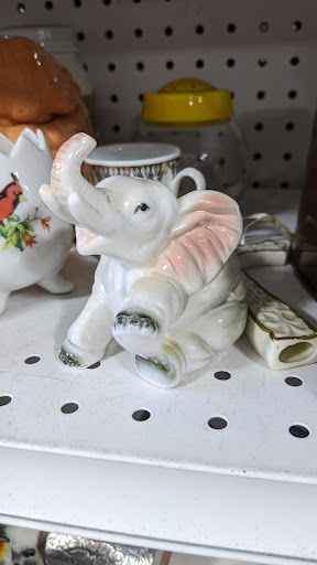 Thrift Store «Goodwill St Petersburg Store», reviews and photos