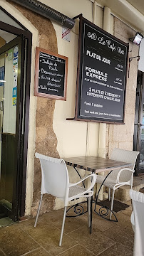 Atmosphère du Restaurant français Le Café à Riez - n°4