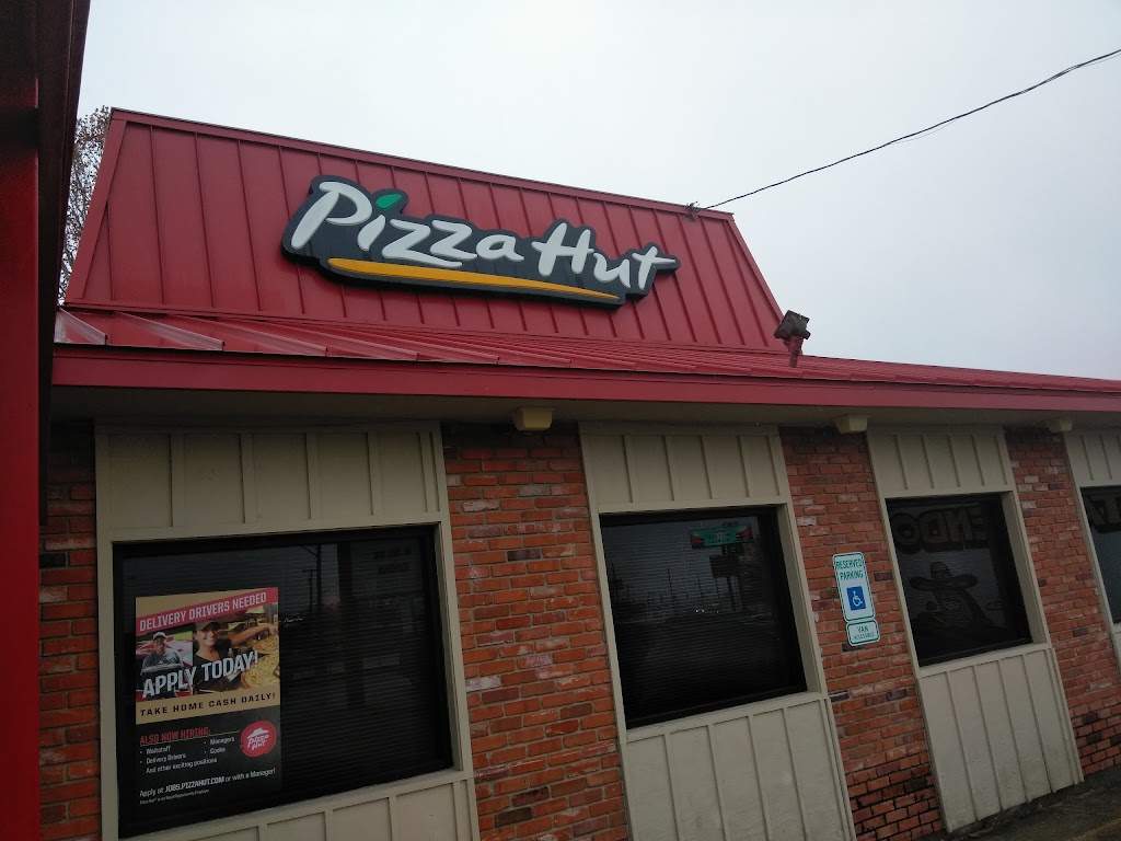 Pizza Hut 78216