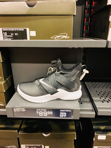 Sportswear Store «Nike Factory Store», reviews and photos, 300 Artisan Way, Somerville, MA 02145, USA