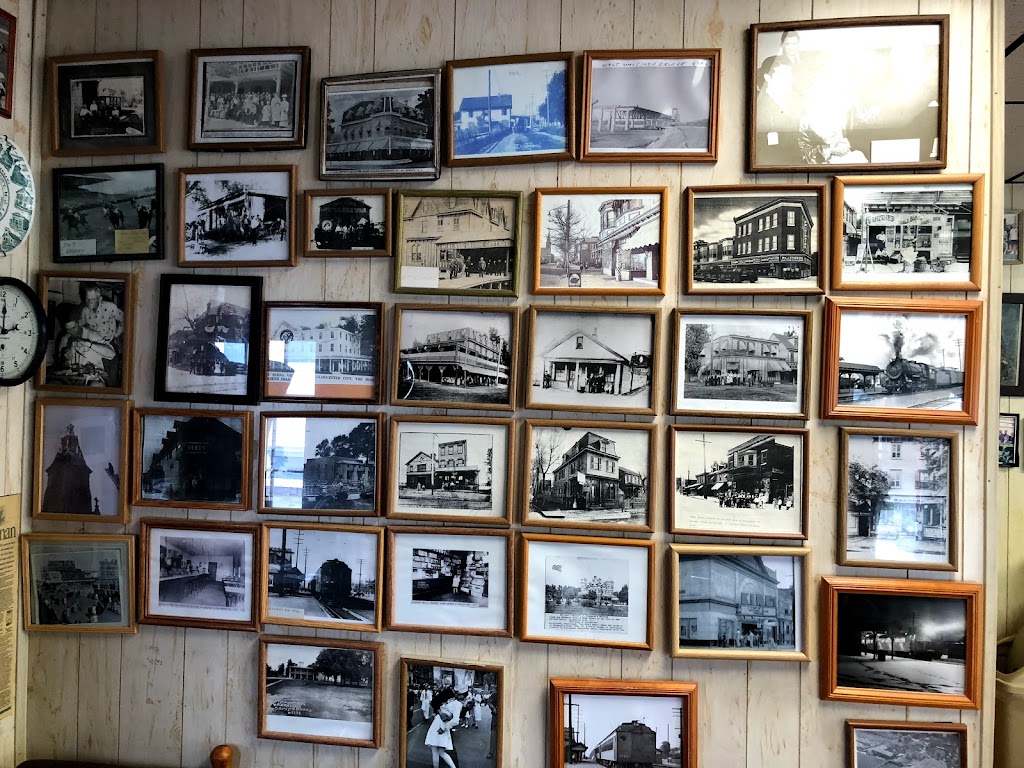 Ben's Barber Shop 08030