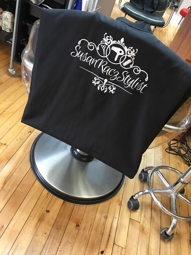Limelight Salon / SusanRaczStylist 60033