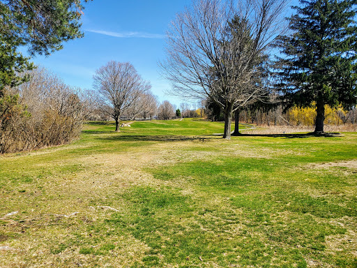 Golf Course «Mt Hood Municipal Golf Course», reviews and photos, 100 Slayton Rd, Melrose, MA 02176, USA