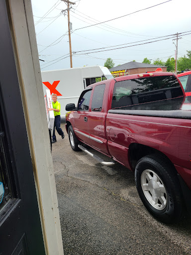 Auto Parts Store «Advance Auto Parts», reviews and photos, 215 E 10th St, Jeffersonville, IN 47130, USA