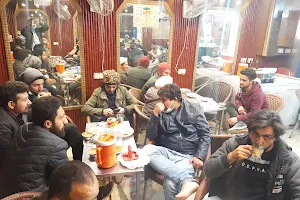 Cafe De Himalaya image