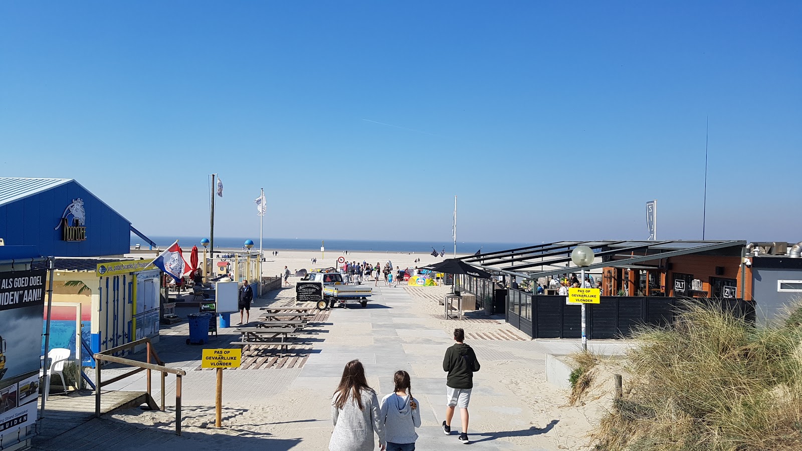 Fotografie cu Plaja IJmuiden - locul popular printre cunoscătorii de relaxare