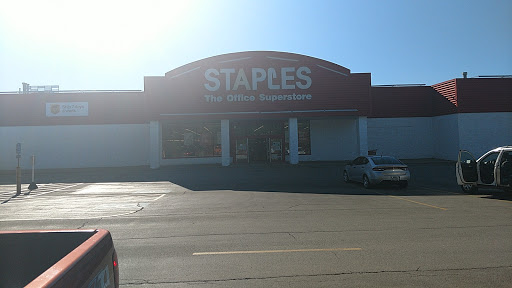 Office Supply Store «Staples», reviews and photos, 301 Oak Spring Rd, Washington, PA 15301, USA
