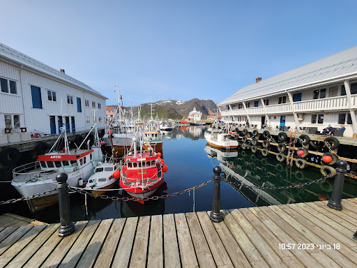 Destinasjon 71° Nord AS