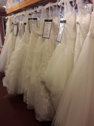 Bridal Shop «Wedding Plantation», reviews and photos, 3900 Noe Bixby Rd, Columbus, OH 43232, USA