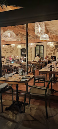 Atmosphère du Restaurant méditerranéen LE MOULIN DE L’OLIVERAIE à Blausasc - n°11