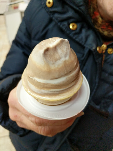 Ice Cream Shop «Carvel», reviews and photos, 785 Old Country Rd, Plainview, NY 11803, USA