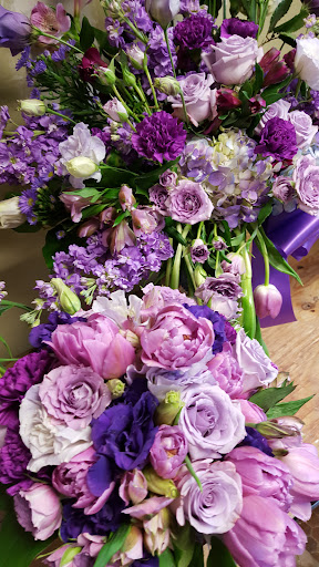 Florist «Eclectic Garden», reviews and photos, 323 Walnut St, St Charles, IL 60174, USA