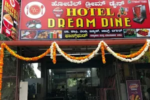 Hotel dream dine image