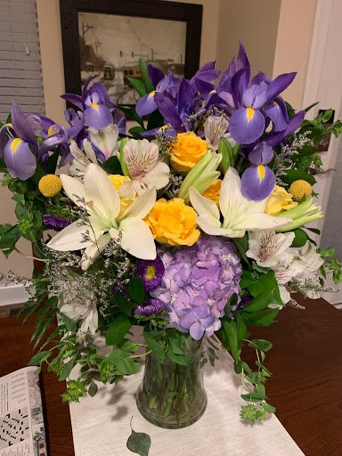 Florist «Bee Flowers», reviews and photos, 2637 E Allegheny Ave, Philadelphia, PA 19134, USA