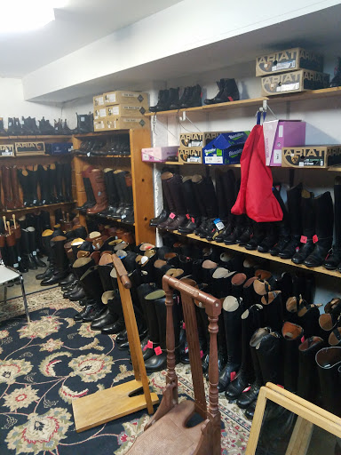 Tack Shop «Middleburg Tack Exchange», reviews and photos, 103 W Federal St # G, Middleburg, VA 20117, USA