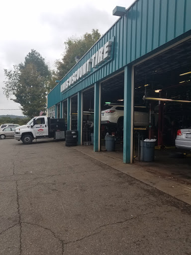 Tire Shop «Mavis Discount Tire», reviews and photos, 1855 US-6, Carmel, NY 10512, USA