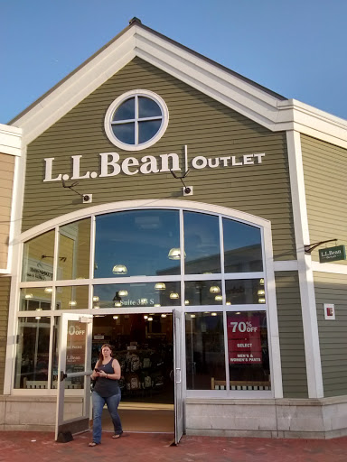 Clothing Store «L.L. Bean Outlet», reviews and photos, 534 Stillwater Ave, Bangor, ME 04401, USA
