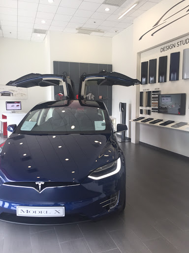 Tesla Experience Center