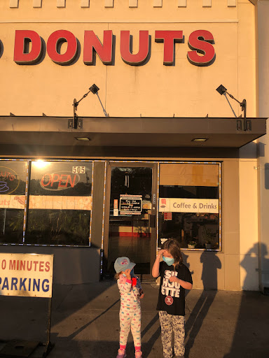 Donut Shop «Denton Donuts», reviews and photos, 505 W University Dr, Denton, TX 76201, USA