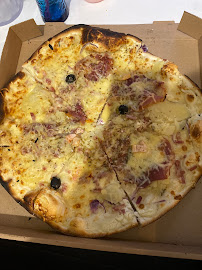 Plats et boissons du Pizzeria La Nostra Pizza à Valognes - n°2